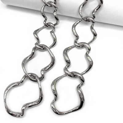 Luggage chain closed shaped metal chain