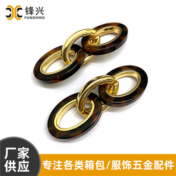 Bag carrying alloy resin chain